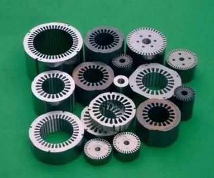 电机铁损受哪个电机运行参数影响最小