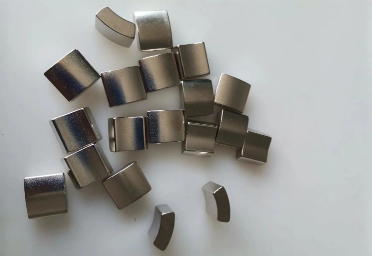 1768445560817233.jpg t04aeb9c1b0d841006b_副本.jpg